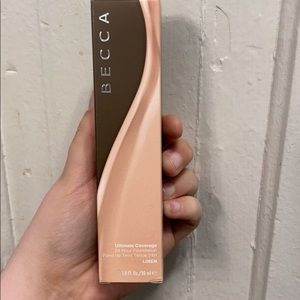 Becca Ultimate Coverage 24hr Foundation